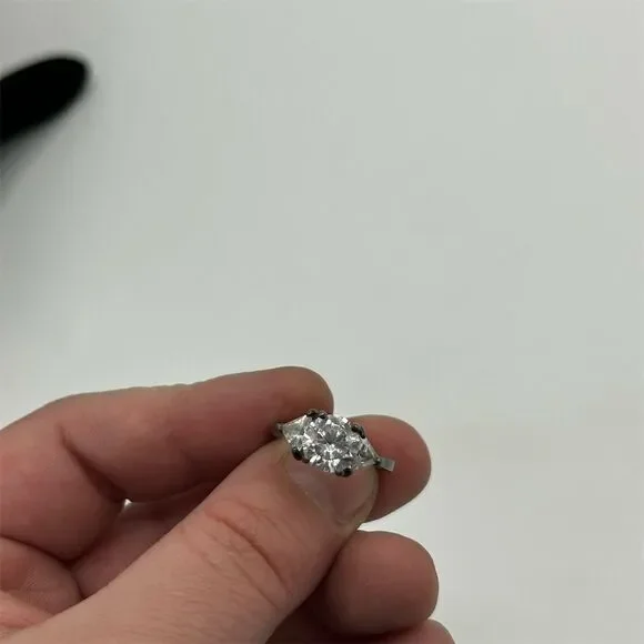 Vintage Women's Three-Stone Oval Gemstone Sterling Silver Ring Size 6 - Picture 3 of 5